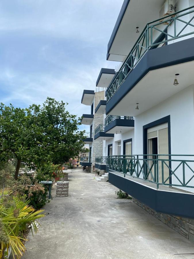 Villa Lilaj Vlorë エクステリア 写真